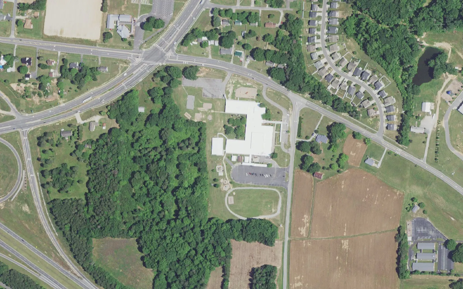 Union Cross Elementary School and its grounds on High Point Road in Kernersville, seen from the air